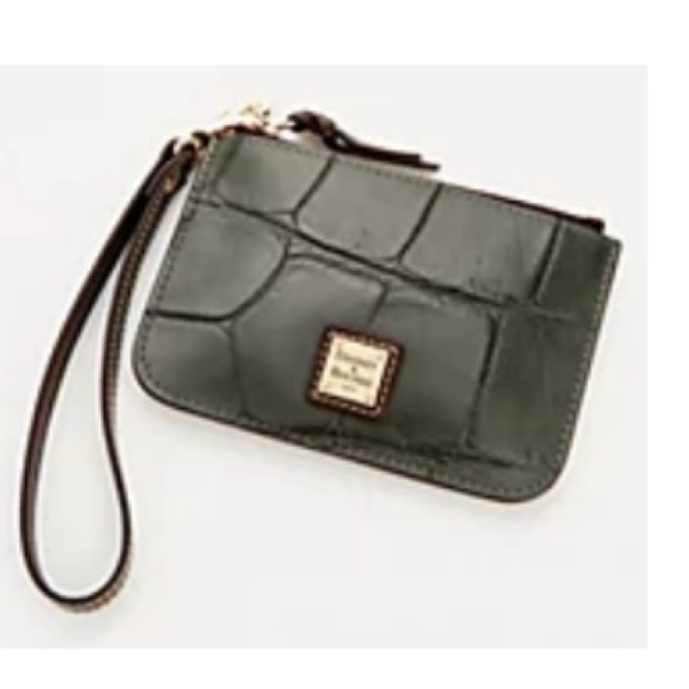 NWT-Dooney & Bourke Croco
Medium Wristlet in Smoke